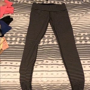 Lululemon Wunder Under leggings